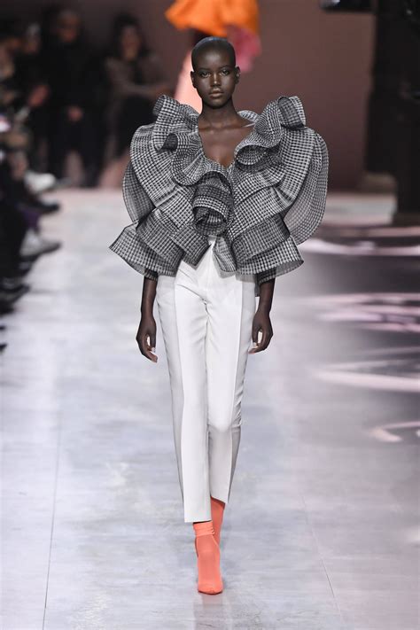 défilé haute couture givenchy